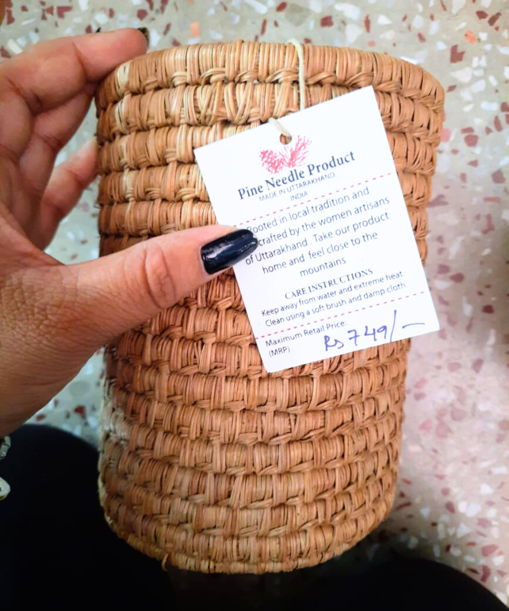 22-019 big penstand with embroidery 3