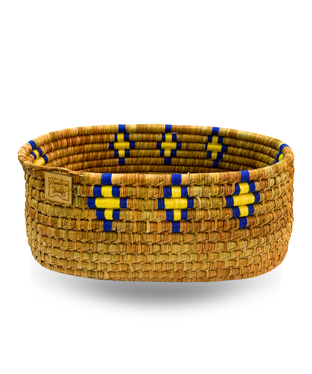 24-016 OVAL BASKET WITH THREAD DESIGNS 1