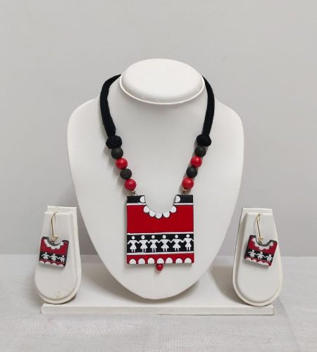 Red Pocket Handmade Necklace with ear-ring